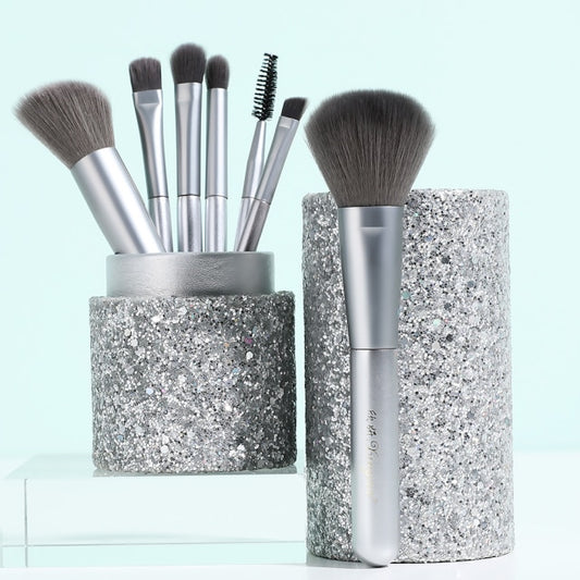 Makeup brush set blush